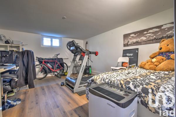 Maison à vendre 6 pièces 163 m² Saint-Priest-Taurion