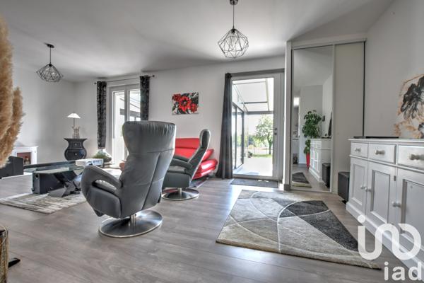 Maison à vendre 6 pièces 163 m² Saint-Priest-Taurion