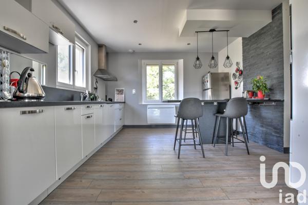 Maison à vendre 6 pièces 163 m² Saint-Priest-Taurion