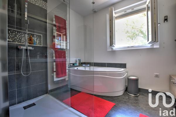 Maison à vendre 6 pièces 163 m² Saint-Priest-Taurion