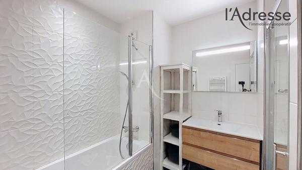 PUTEAUX / Eco Quartier des Bergères (Cour des Ducs) - 3 pièces de 69 m² avec loggia et parking boxé