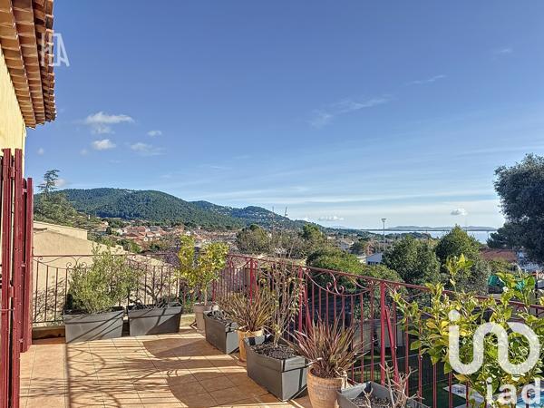 Maison à vendre 8 pièces 258 m² Carqueiranne