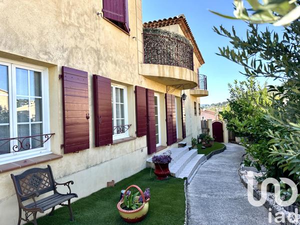 Maison à vendre 8 pièces 258 m² Carqueiranne