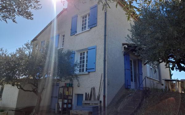 Maison à vendre    7 pièces • 164 m2 Gréoux-les-Bains