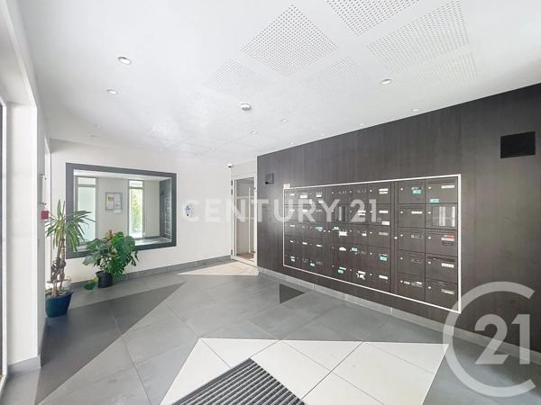 Appartement T3 à vendre  3 pièces - 60,91 m 2   NOISY LE GRAND  - 93
