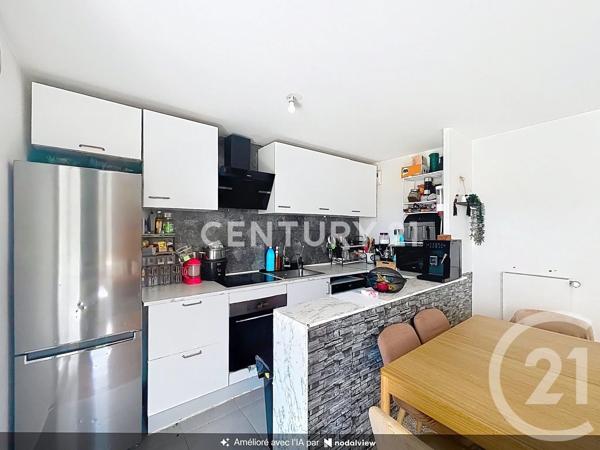 Appartement T3 à vendre  3 pièces - 60,91 m 2   NOISY LE GRAND  - 93