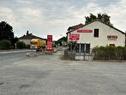 Local Commercial
         5 pièces
        - 440 m²