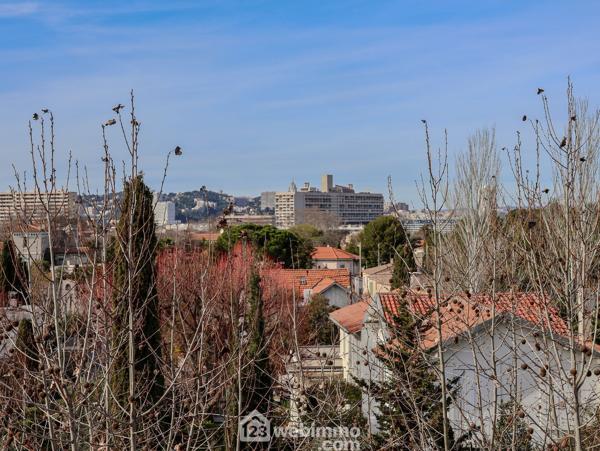 Appartement 90 m² à Marseille 13009