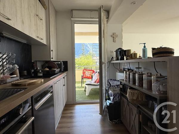 Appartement T3 à vendre  3 pièces - 63,59 m 2   FONTANIL CORNILLON  - 38