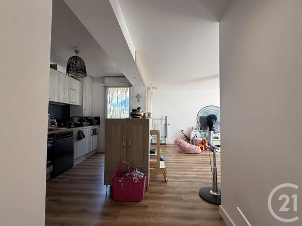 Appartement T3 à vendre  3 pièces - 63,59 m 2   FONTANIL CORNILLON  - 38