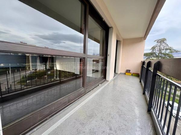 Vente Appartement 4 pièces 84 m2 à Échirolles
