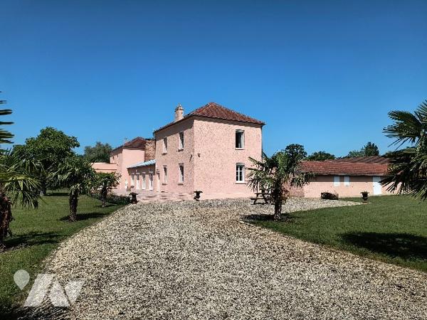 PROPRIETE D'EXCEPTION - ESPRIT RANCH A REIMS