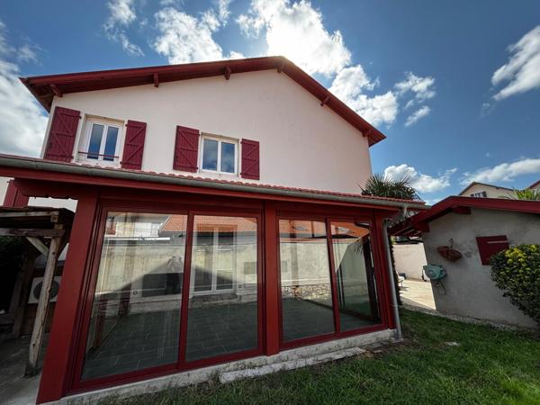 Maison entièrement rénovée T4