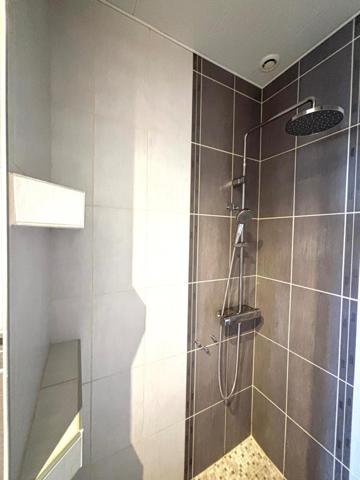 Maison entièrement rénovée T4