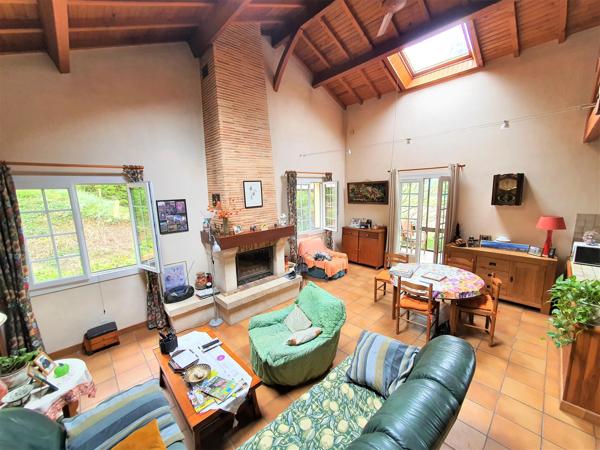 3 chambres, un sous sol et vues proche d'Eymet