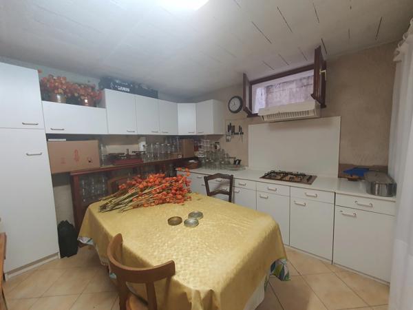 3 chambres, un sous sol et vues proche d'Eymet