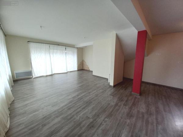 Maison à louer à Saint-Germain-en-Coglès en Ille-et-Vilaine (35133), ref : 35034-287022