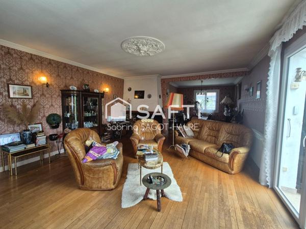 Pavillon 4 chambres et sous-sol