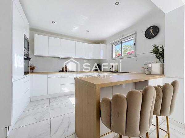 Maison familiale sur Eysines de 123 m2 avec garage et piscine, à deux pas du tram !