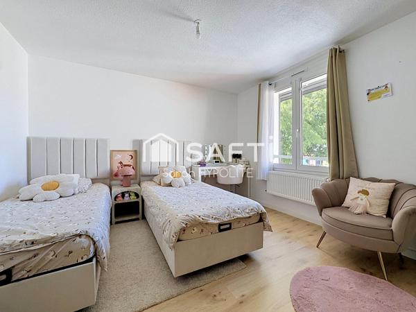 Maison familiale sur Eysines de 123 m2 avec garage et piscine, à deux pas du tram !