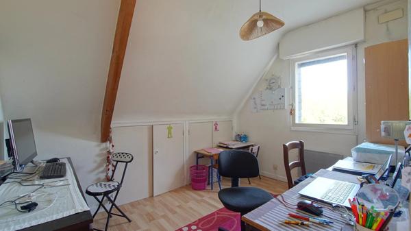 Vente                                                      Maison
                        
                     5 pièces                      90 m2                     à Saint-Brieuc
