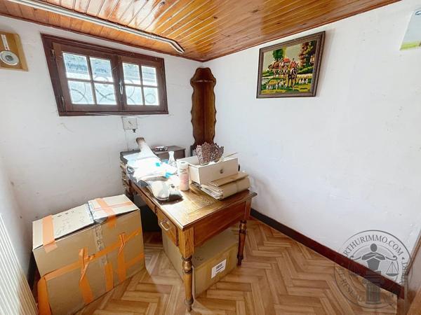 Vente                                                      Maison
                        
                     6 pièces                      136 m2                     à Dourdan