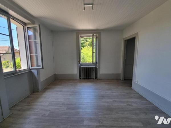 IMMEUBLE MIXTE A MARNAY