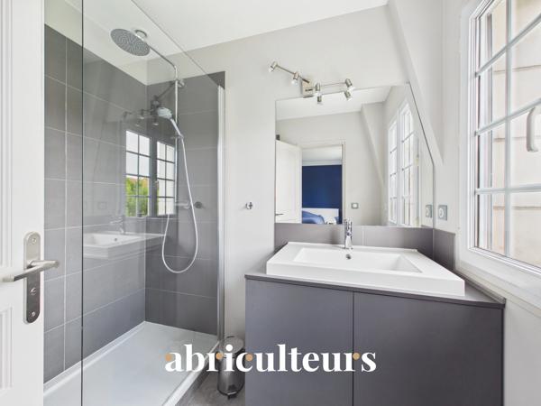 Maison familiale individuelle avec jardin 6 pièces 185 m² Ormesson-sur-Marne
