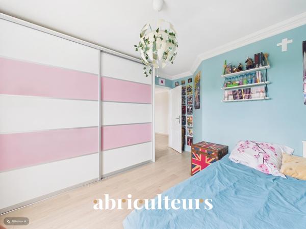 Maison familiale individuelle avec jardin 6 pièces 185 m² Ormesson-sur-Marne