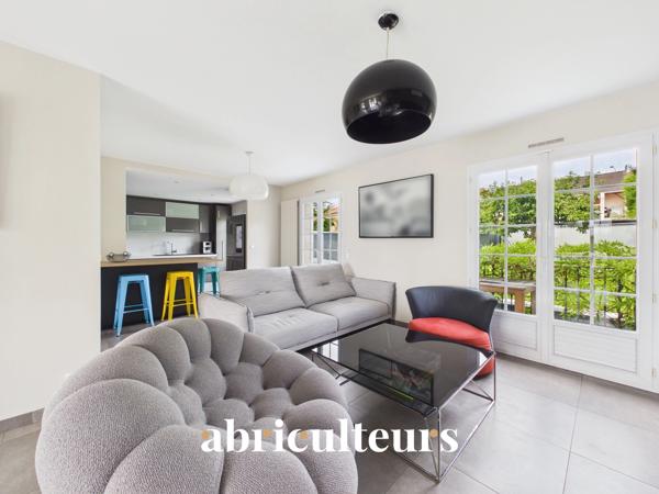 Maison familiale individuelle avec jardin 6 pièces 185 m² Ormesson-sur-Marne