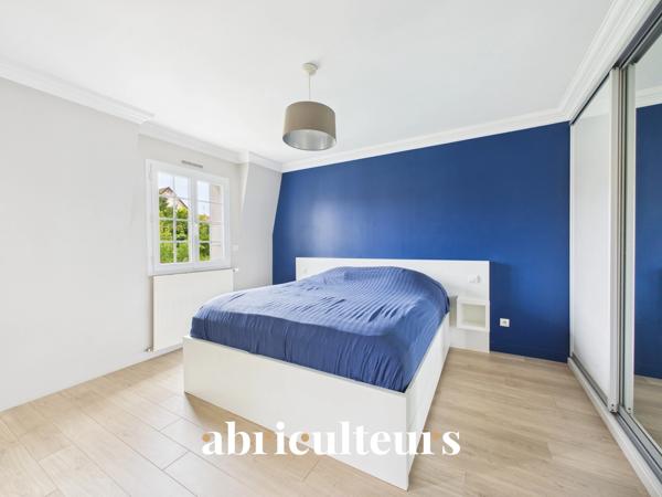 Maison familiale individuelle avec jardin 6 pièces 185 m² Ormesson-sur-Marne