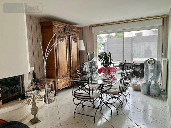 Maison à vendre à La Chapelle-Saint-Aubin dans la Sarthe (72650), ref : 13827/636