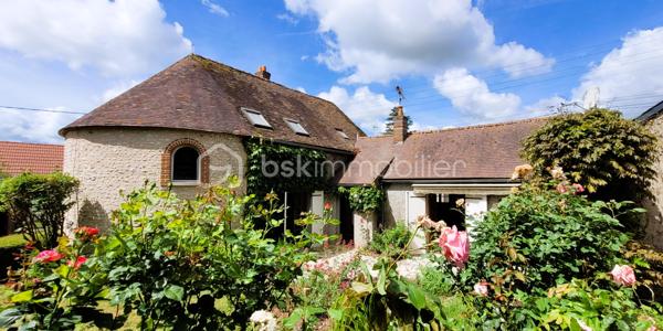 Dans un charmant village à 20 km de Chartres et Auneau et quelques minutes de Sours, découvrez cette maison atypique et familiale de 114 m², habitable de plain-pied et édifiée dans une ancienne chapelle.
 - ATTENTION : La partie arrondie est restée consacrée et ne fait partie du bien en vente -

Dès que vous franchirez le portail, vous serez séduit par le côté intimiste du jardin qui est clos de murs, arboré et sans vis à vis.
L'entrée dessert une pièce de vie de 27 m² avec cheminée et une cuisine lumineuse de 13,5 m². Ces 2 pièces donnent accès à la terrasse par de grandes portes-fenêtres. Le RdC dispose également de 2 chambres ( 11 m² et 9 m²), une salle d'eau-WC et une buanderie. 
A l'étage, une charmante pièce palière dessert 2 chambres (9 m² et 12,5 m²) ainsi qu'un petit grenier aménageable.

Chauffage radiateurs tubulaires avec chaudière électrique. Cheminée à foyer ouvert avec bouches de chaleurs à l'étage.
Huisseries : châssis bois simple vitrage, avec survitrage et double-vitrage.
Assainissement non collectif non conforme mais opérationnel (bac de dégraissage et fosse septique avec épandage).

+ Les PLUS + :
  - Dépendance de 56m² et 5 m de haut pour stockage, garage et aménageable ;
  - Jardin sans aucun vis-à-vis et environnement calme ;
  - Petite cave voûtée ;
  - Portail électrique ;
  - Alarme dont el contrat peut être transféré ;
  - Raccordé fibre.

Travaux à prévoir :
  - Une partie de la couverture donnant sur la rue à changer avec lucarnes à remplacer ;
  - Revêtement muraux et sols à rafraichir en grande partie
  - Cuisine et salle d'eau à rénover 
  - Une partie de l'électricité à remettre aux normes

Pour améliorer la performance énergétique :
  - Une grande partie des fenêtres et des volets à changer ;
  - Isolation des murs ;
  - Isolation de la toiture ;
  - Pose d'une pompe à chaleur air-eau et ballon thermodynamique ;
  - Pose dune VMC double-flux.

Taxe foncière 2026 : 744 €

Si cette maison à fort potentiel correspond à vos attentes, appelez-moi !
  .