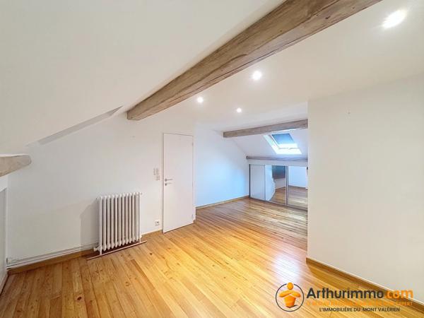 Vente                                                      Appartement
                        
                     3 pièces                      63 m2                     à Rueil-Malmaison