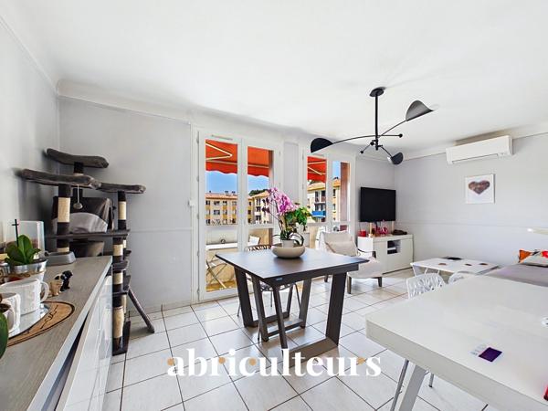 Charmant appartement T4 avec balcon à Aix-en-Provence (13100)