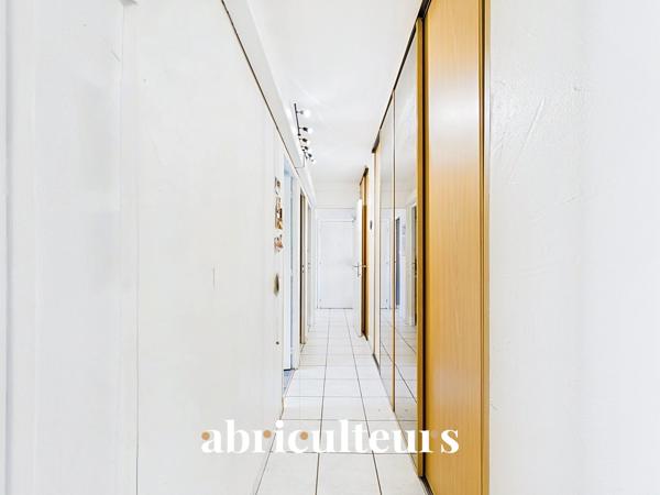 Charmant appartement T4 avec balcon à Aix-en-Provence (13100)