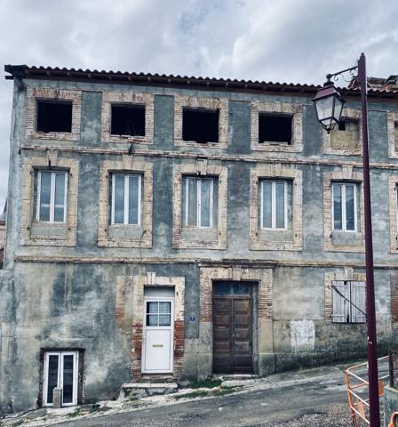 Maison de ville à transformer en plusieurs appartements