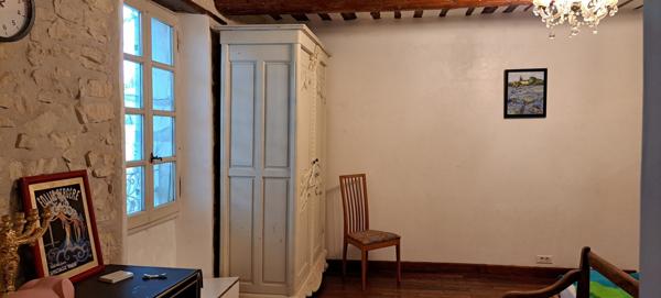 Pernes-les-Fontaines (84210) À acheter à Pernes-Les-Fontaines (84) : immense maison