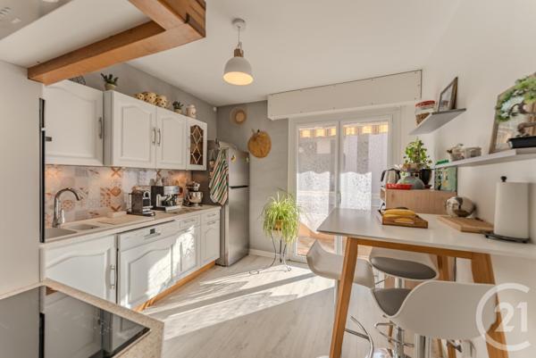 Appartement F3 à vendre  3 pièces - 69,49 m2 THONON LES BAINS - 74