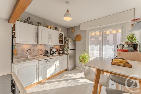 Appartement F3 à vendre  3 pièces - 69,49 m2 THONON LES BAINS - 74