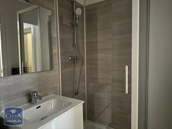 Appartement à louer 1 pièce 44.41m²