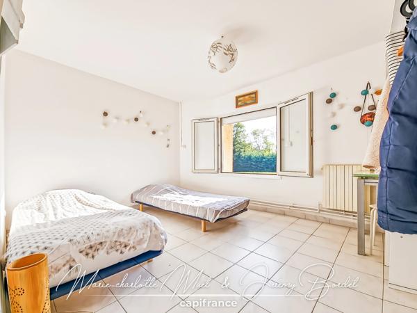 Maison 5 chambres avec piscine au calme