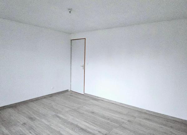 Appartement à louer  3 pièces • 90,34 m2 Saint-Quentin
