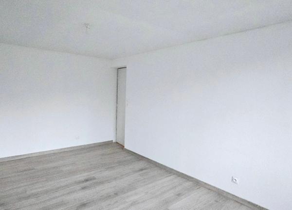 Appartement à louer  3 pièces • 90,34 m2 Saint-Quentin