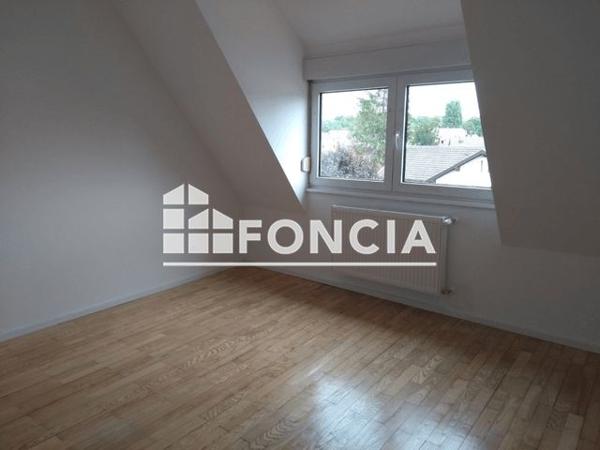 Location Appartement 4 pièces 81.96 m² - 26 RUE DU MARECHAL FOCH Ostwald 67540