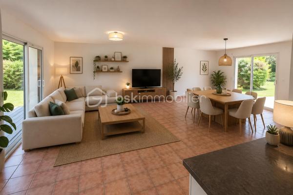 🏡 Maison familiale de 140 m² – environnement calme
📍 Située au fond d’une impasse, dans un cadre paisible et sécurisé, cette belle maison est idéale pour une famille à la recherche de confort et de praticité.
🚶‍♂️ À seulement quelques minutes à pied des commodités et 🚗 avec un accès très rapide à la voie express, elle bénéficie d’un emplacement stratégique.
🌳 Implantée sur un terrain d’environ 1000 m², cette maison ne nécessite aucun travaux : vous n’avez plus qu’à poser vos valises !
✨ Au rez-de-chaussée :
🛋️ Une spacieuse et lumineuse pièce de vie
🍽️ Cuisine ouverte
🌞 Accès direct à une agréable terrasse
🛏️ À l’étage :
4 chambres (➕ possibilité d’une 5e)
🚿 2 salles d’eau modernes
🚗 Garage et buanderie 
💡 Les + :
🔥 Chauffage au sol pour un confort optimal
🧳 Maison clé en main
🤫 Quartier calme et familial