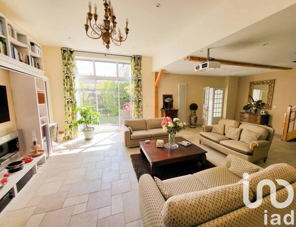 Maison à vendre 8 pièces 243 m² Flins-sur-Seine