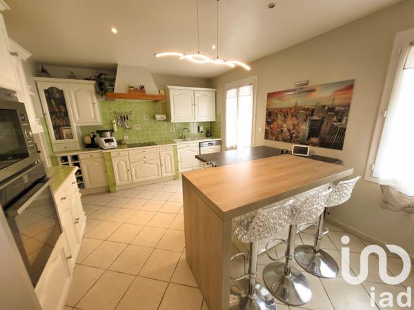 Maison à vendre 8 pièces 243 m² Flins-sur-Seine