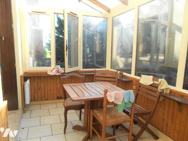 Maison familiale d'environ 180 m² sur sous-sol total