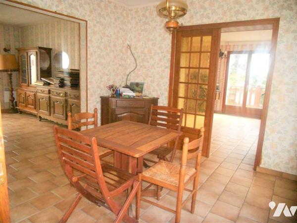 Maison familiale d'environ 180 m² sur sous-sol total